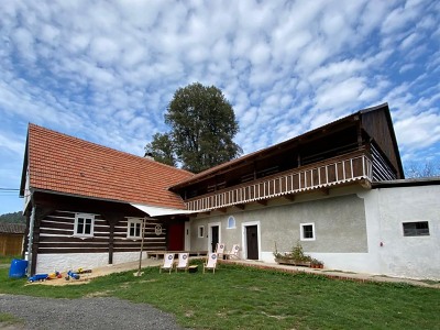 Podještědím na koloběžce: malebná krajina, pivo i něco na zub