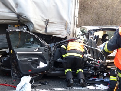 Tragická nehoda zastavila dopravu z Turnova na Liberec