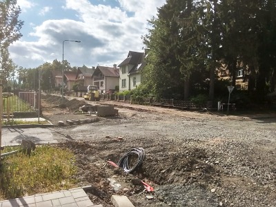 Kvůli podloží se protáhne oprava Žižkovy ulice v Jilemnici