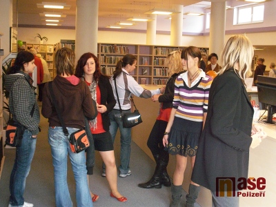 Městské knihovně se v Jitřence daří, návštěvnost stoupla dvaapůlkrát