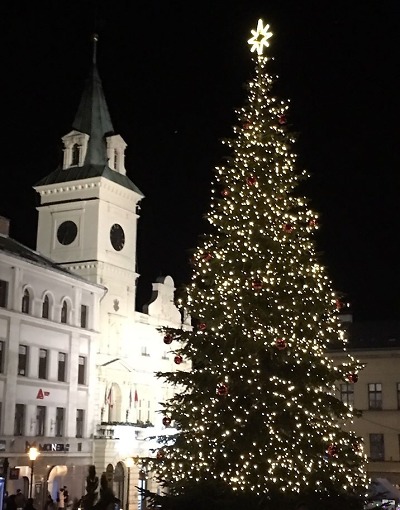 Anketa: Nejhezčí vánoční strom 2019 mají podle čtenářů v Turnově