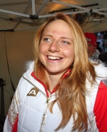 Přivítání olympijské medailistky Veroniky Vítkové na náměstí v Jilemnici - běžkyně na lyžích Karolína Grohová