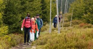 Čisté Krkonoše: dobrovolníci z hor sesbírali 2,5 tuny odpadu